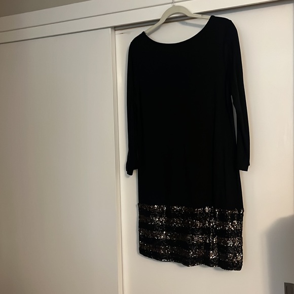 Ella Moss Ponte Sequin Hem Shift Dress size Medium - Picture 4 of 6
